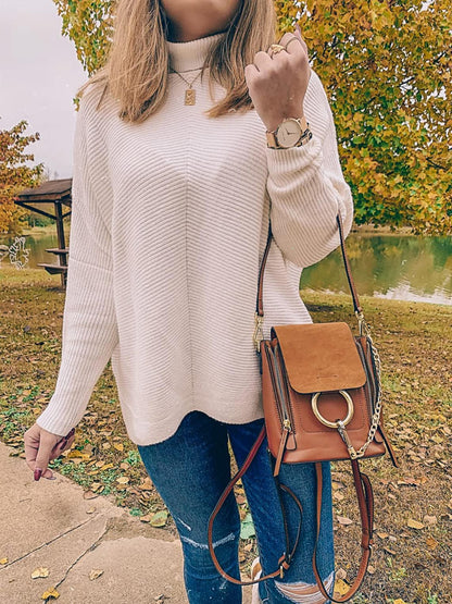 Sweater — Oversized turtleneck batwing style for casual wear