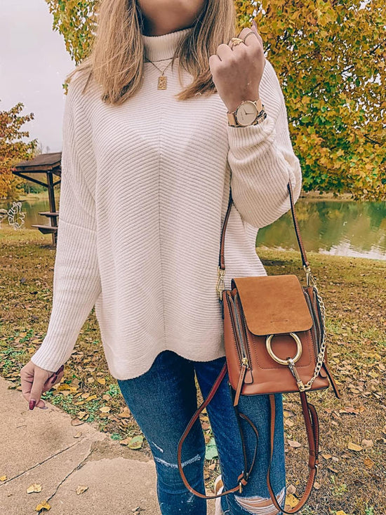 Sweater — Oversized turtleneck batwing style for casual wear