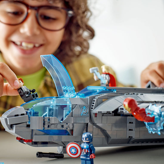 Lego building block — Marvel Avengers Quinjet toy set