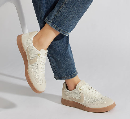 Lucky Step women's retro sneakers — classic casual walking shoes with non-slip comfort