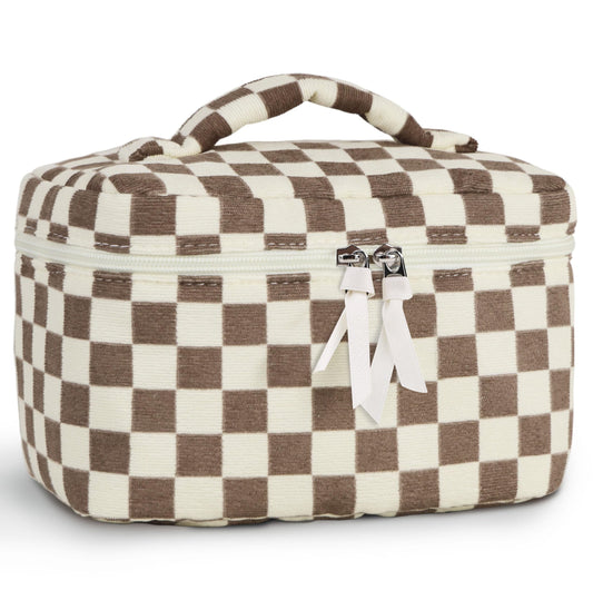 Prite cosmetic case — large floral quilted design for travel and toiletries