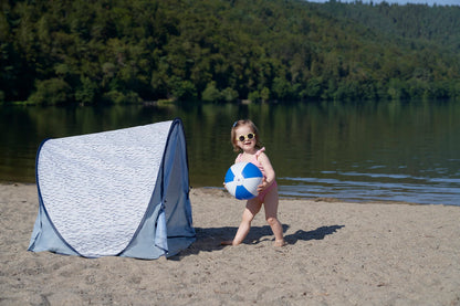 Babymoov portable freestanding shelter — anti-UV protection
