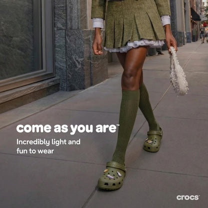 Shoes — Crocs men's classic clogs