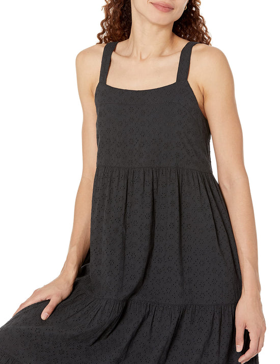 The Drop women's dress — stylish and versatile design.The Drop women's dress — modern design for everyday wear.
