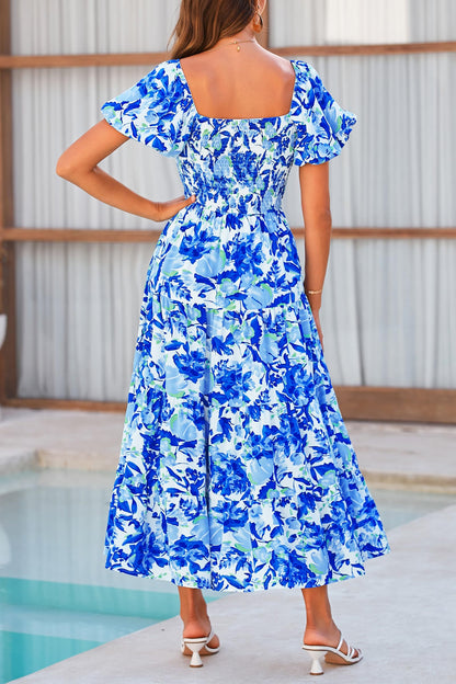 Dress — Casual summer midi dress with puffy short sleeves and ruffles