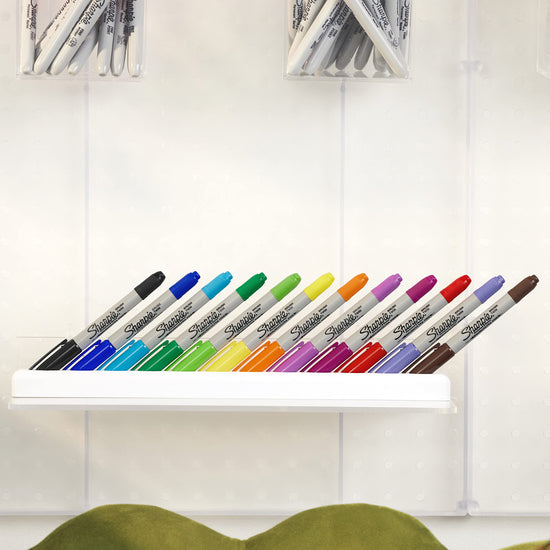Sharpie marking pen — bold, permanent ink