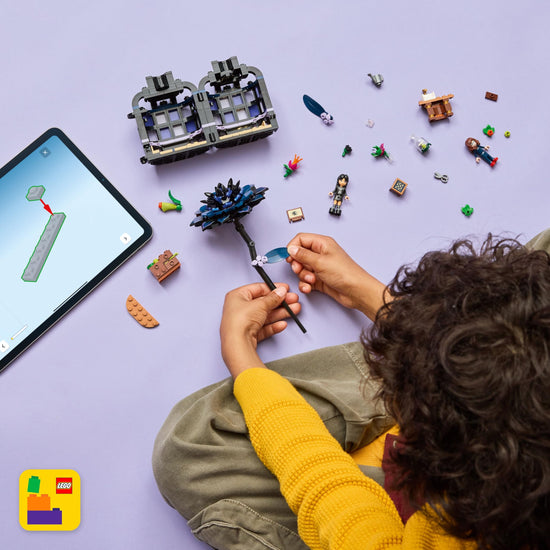 LEGO building blocks — Wednesday Black Dahlia flower set with minidolls for ages 9+