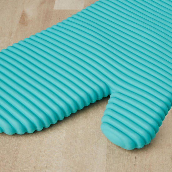 KitchenAid pot holder set with two mitts