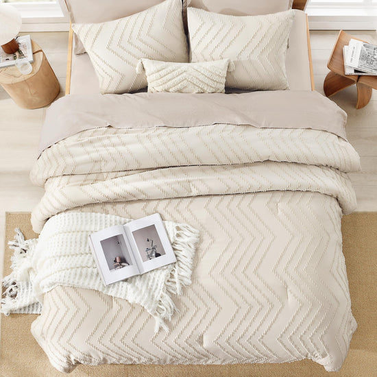 Litanika Boho Chevron Tufted Bedding Comforter Set, 3 Pieces Farmhouse Shabby Chic Textured Bed Set