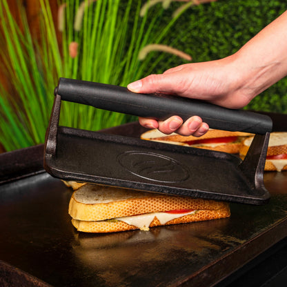 Blackstone griddle plate — cast iron rectangular design