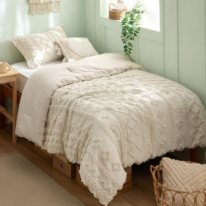 Bedsure bedding set — Tufted boho comforter with vintage embroidery