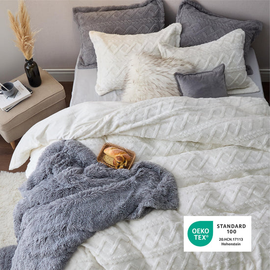 Bedsure duvet cover set — Fluffy flannel with 2 pillow shams and zipper closure