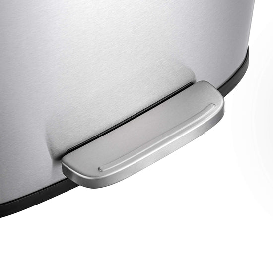 QUALIAZERO trash can with stainless steel, hands-free design and soft close lid