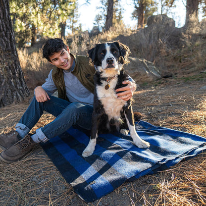 Arcturus military wool blanket — warm and thick for outdoor use and travel